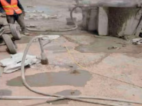 金门水泥混凝土路面板底注浆技术 路面脱空注浆整治方案